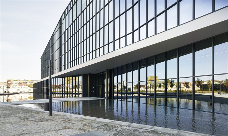  东莞市光泰商务中心：商业繁荣的中心枢纽